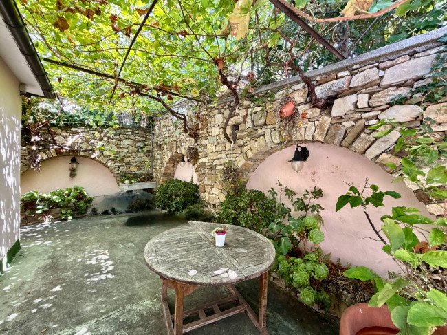 Villa in vendita a Imperia