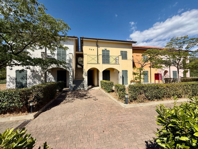 Studio flats for sale in Castellaro