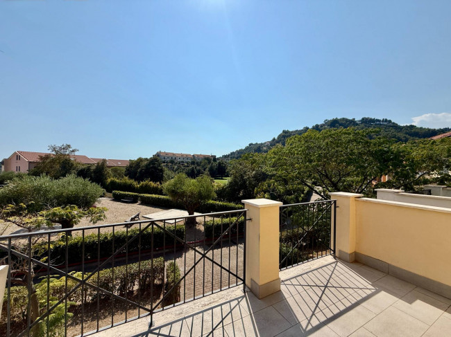 Studio flats for sale in Castellaro