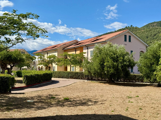 Two-roomed flats for sale in Castellaro