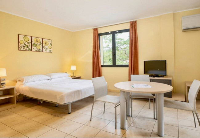 Studio flats with sea view for sale in Castellaro