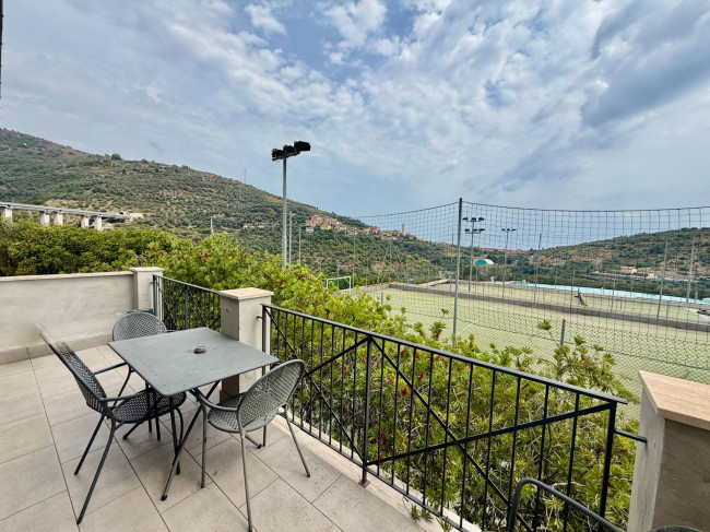 Two-roomed flats with sea view for sale in Castellaro