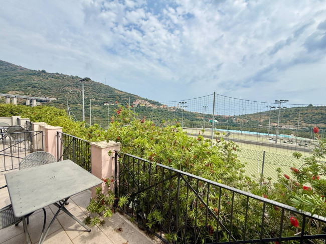 Two-roomed flats with sea view for sale in Castellaro