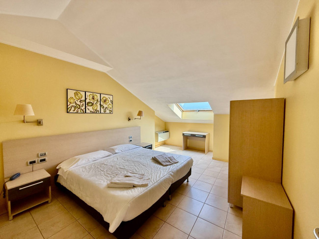 Two-roomed flats for sale in Castellaro