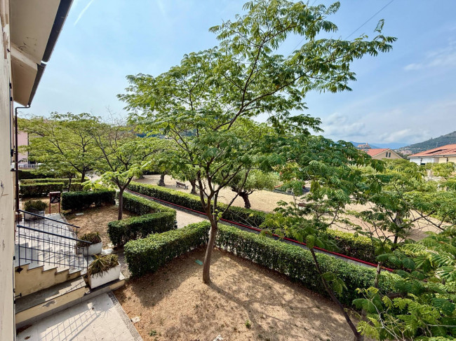 Studio flats for sale in Castellaro