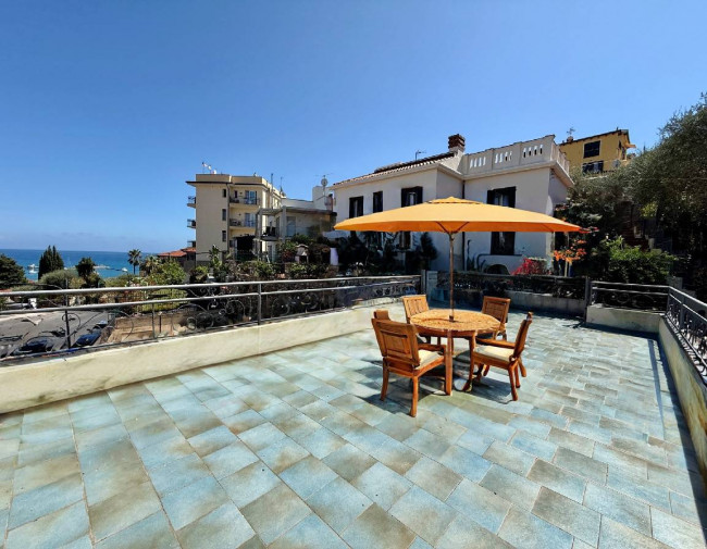 Villa in vendita a Diano Marina