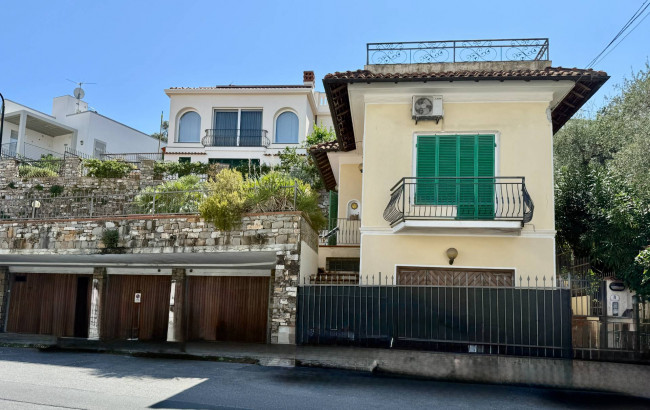 Villa in vendita a Diano Marina