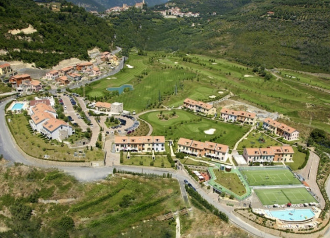 Castellaro Golf Resort