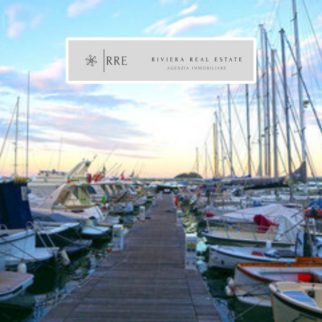 Real estate agency to Alassio