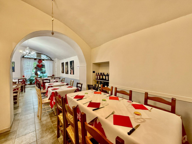 Ristorante in vendita a Pieve di Teco