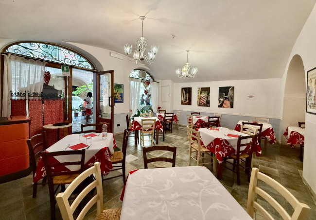 Ristorante in vendita a Pieve di Teco