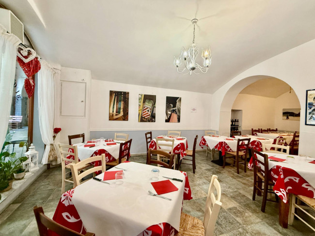 Ristorante in vendita a Pieve di Teco