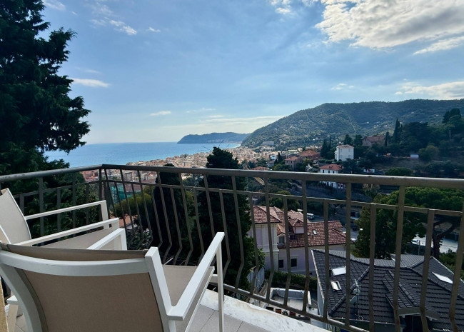 3rooms flat for sale in Alassio