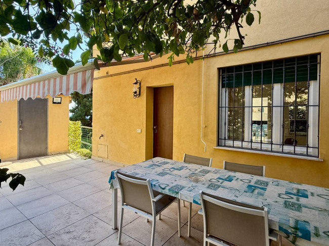 3rooms flat for sale in Alassio