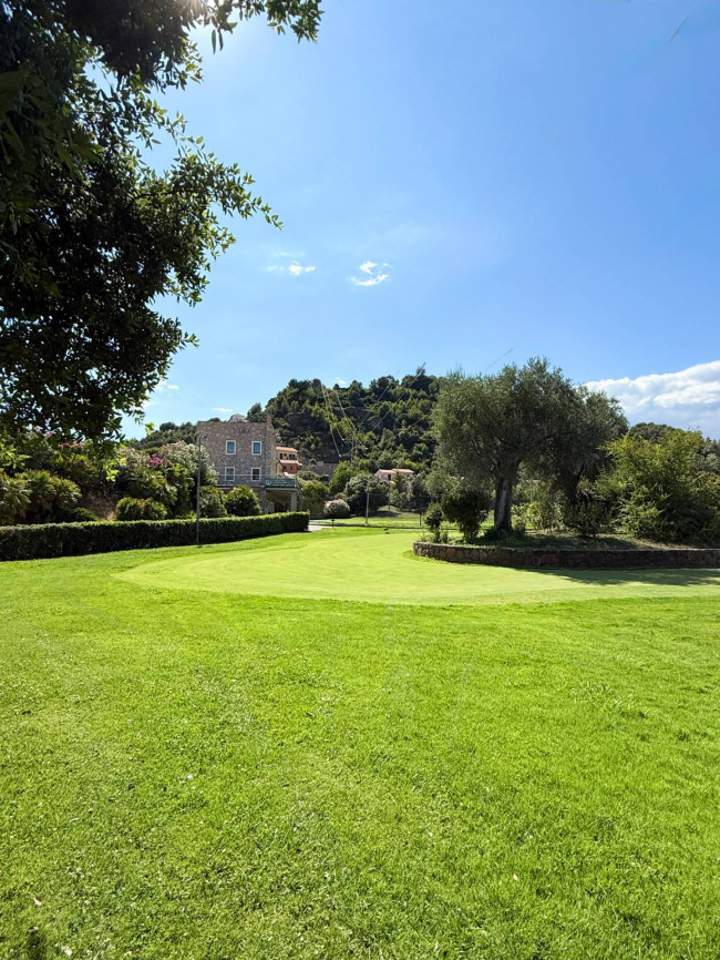 Studio Flat for sale in Castellaro