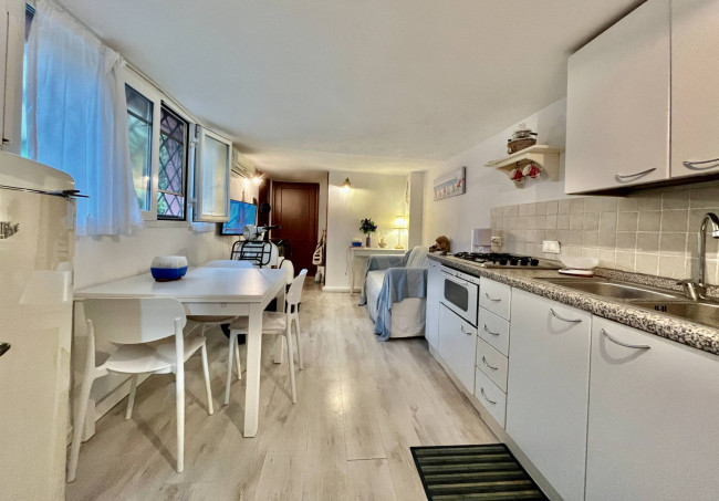 Bilocale in vendita a Alassio