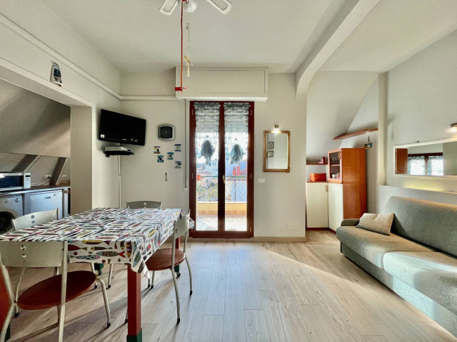Two-roomed flat for sale in Loano