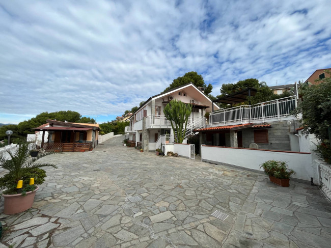 Bilocale in vendita a Andora