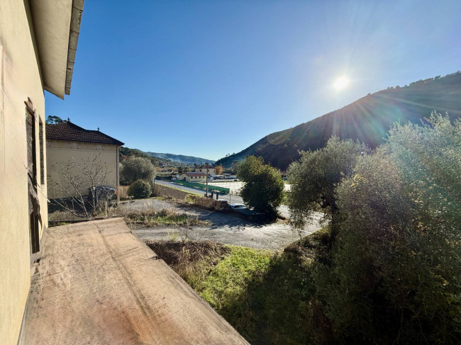 Kleine Villa zu verkaufen in Andora