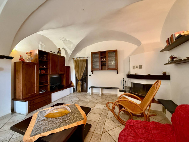 Casa Indipendente in vendita a Vado Ligure