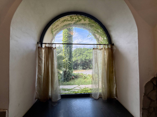 Casa Indipendente in vendita a Vado Ligure