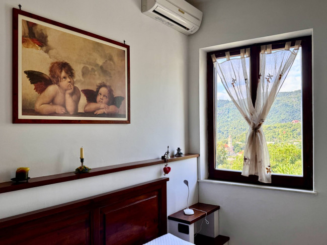 Casa Indipendente in vendita a Vado Ligure
