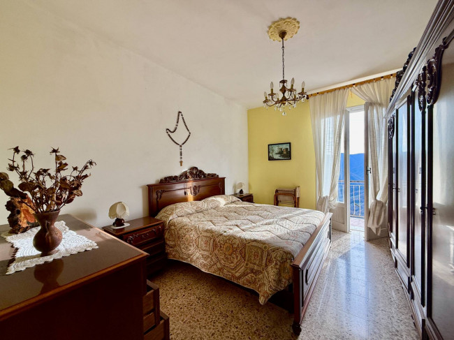 Casa Semindipendente in vendita a Aquila d'Arroscia