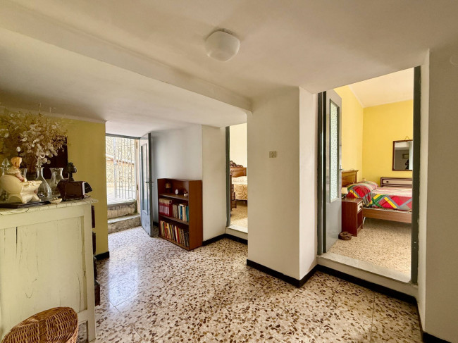 Casa Semindipendente in vendita a Aquila d'Arroscia