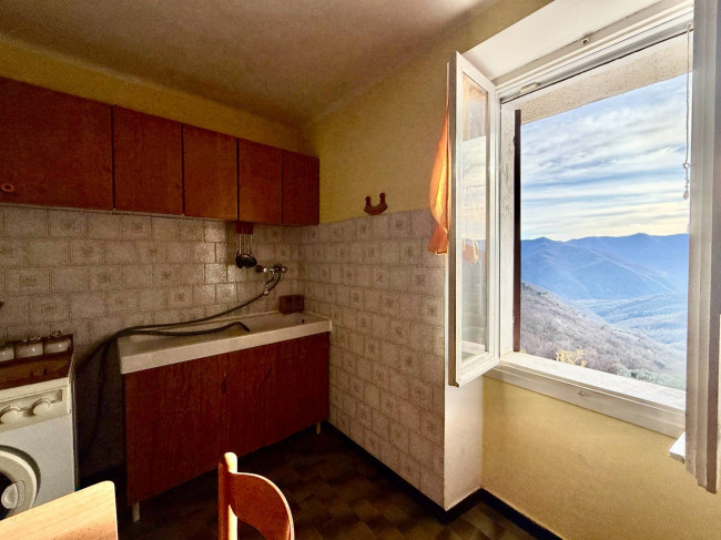 Casa Semindipendente in vendita a Aquila d'Arroscia