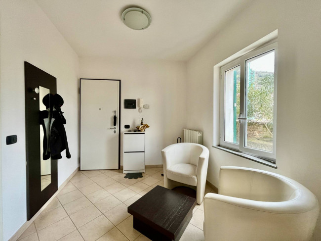 Dreizimmerwohnung zu verkaufen in Finale Ligure