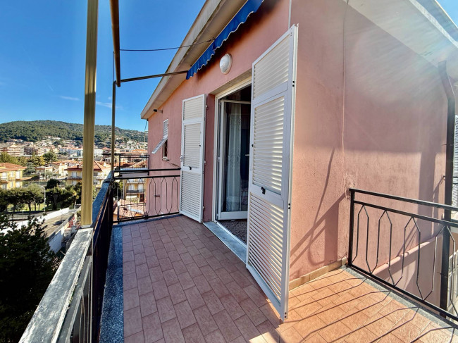 Trilocale in vendita a Andora