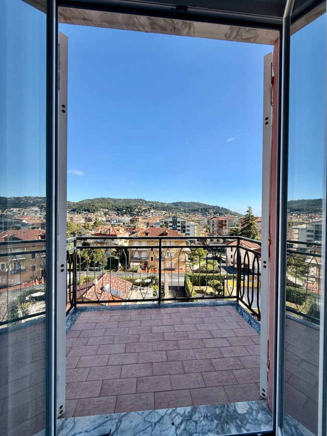 Trilocale in vendita a Andora