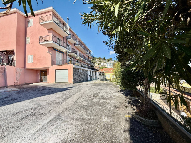 Trilocale in vendita a Andora