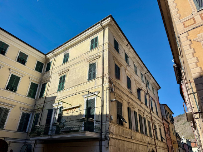 Appartamento in vendita a Pieve di Teco