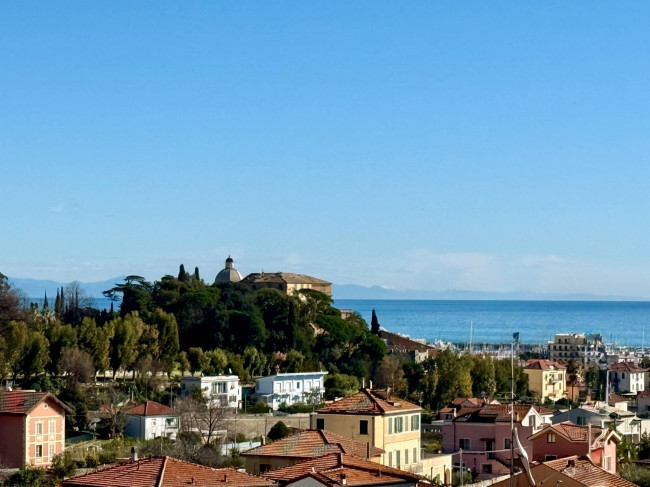 Quadrilocale in vendita a Loano