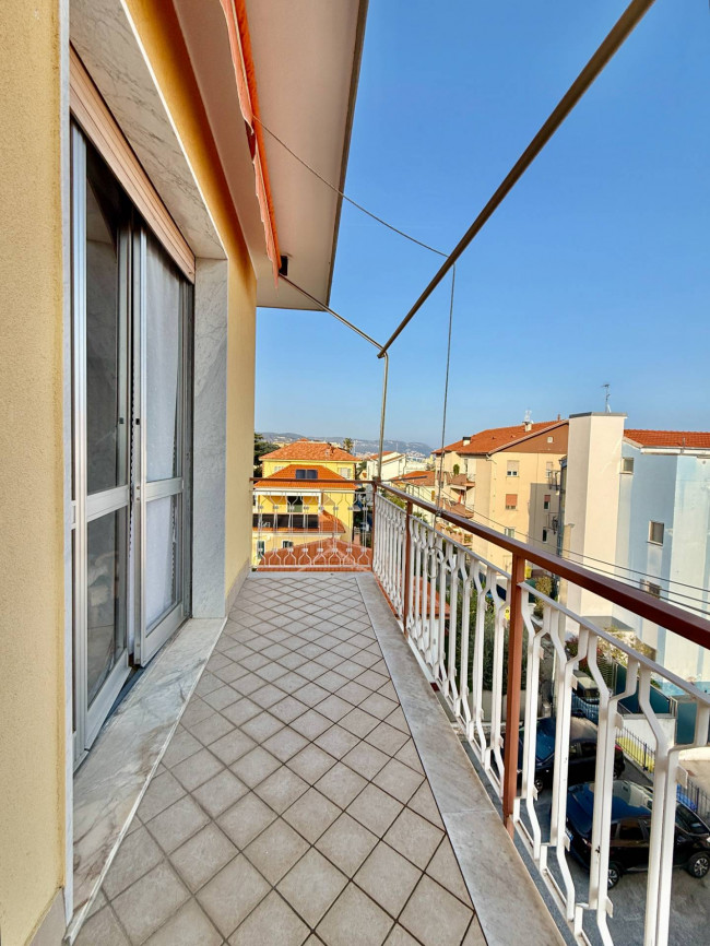 3rooms flat for sale in Loano