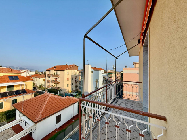 3rooms flat for sale in Loano