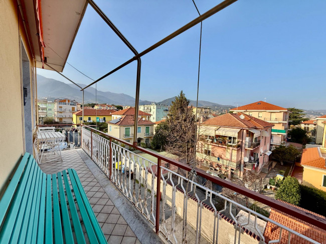 3rooms flat for sale in Loano