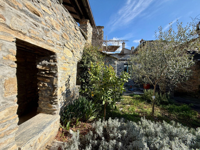 Casale in vendita a Ranzo