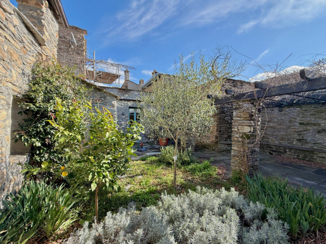 Casale in vendita a Ranzo