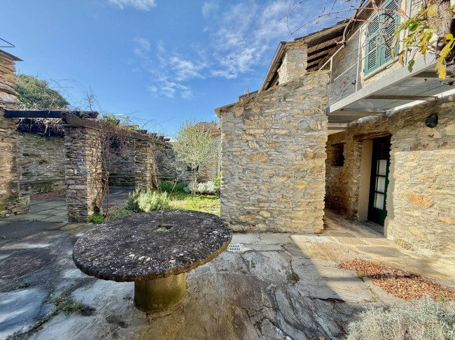 Casale in vendita a Ranzo