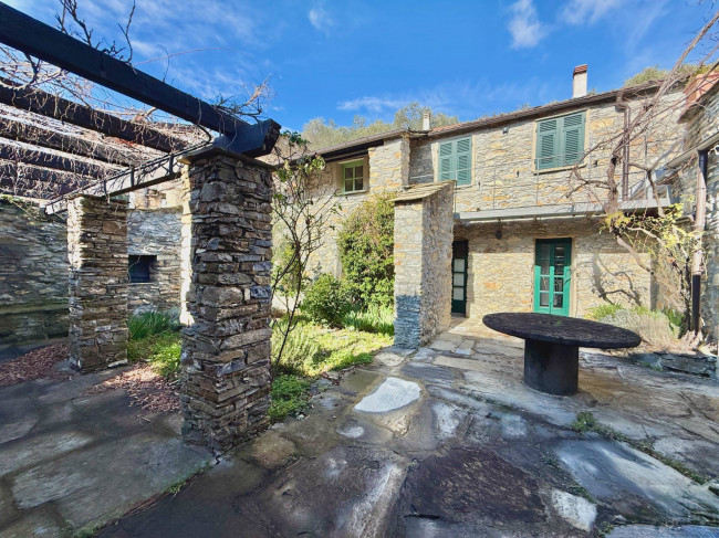 Casale in vendita a Ranzo