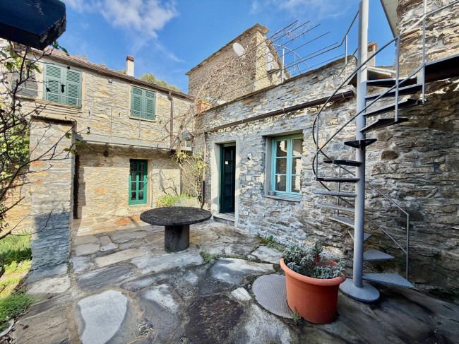 Casale in vendita a Ranzo