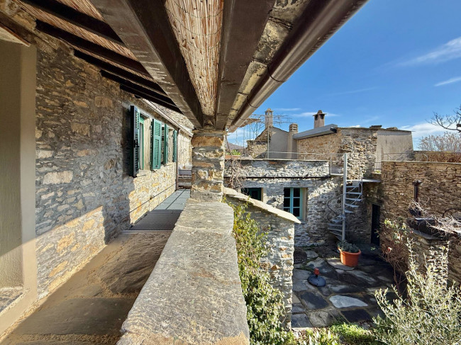 Casale in vendita a Ranzo