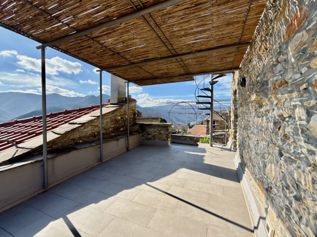 Casale in vendita a Ranzo