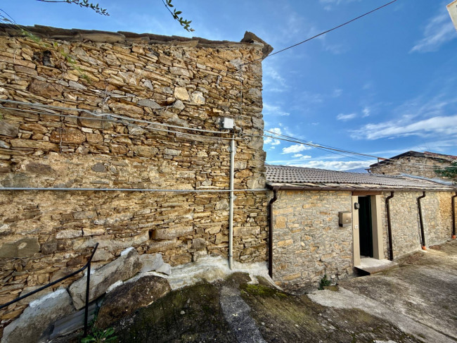 Casale in vendita a Ranzo