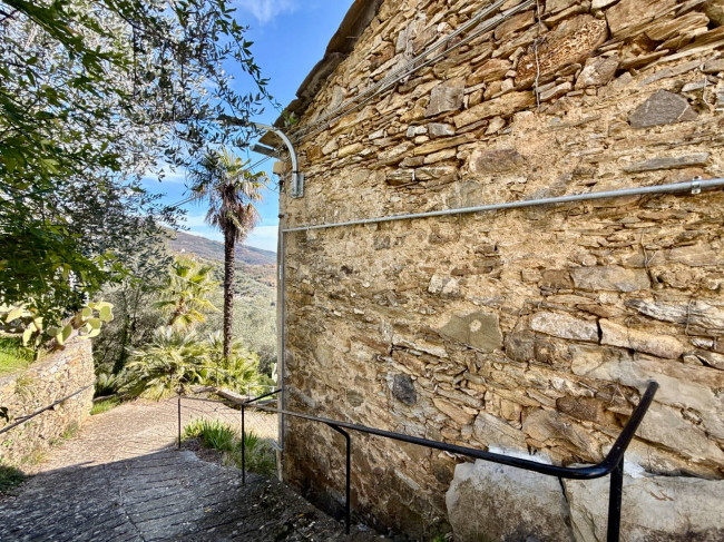 Casale in vendita a Ranzo