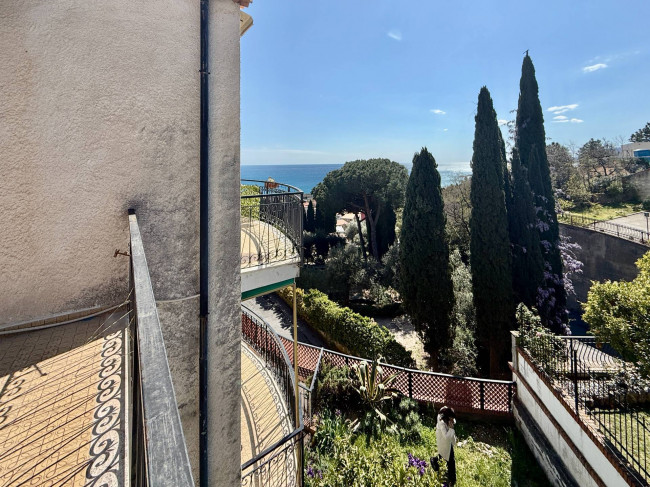 Villa zu verkaufen in Pietra Ligure