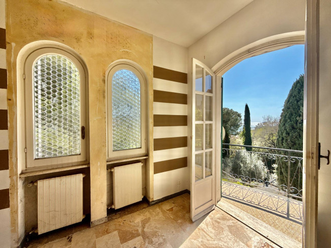 Villa zu verkaufen in Pietra Ligure