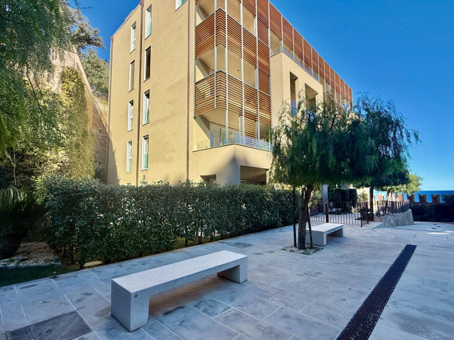 Bilocale con giardino in vendita a Borghetto Santo Spirito